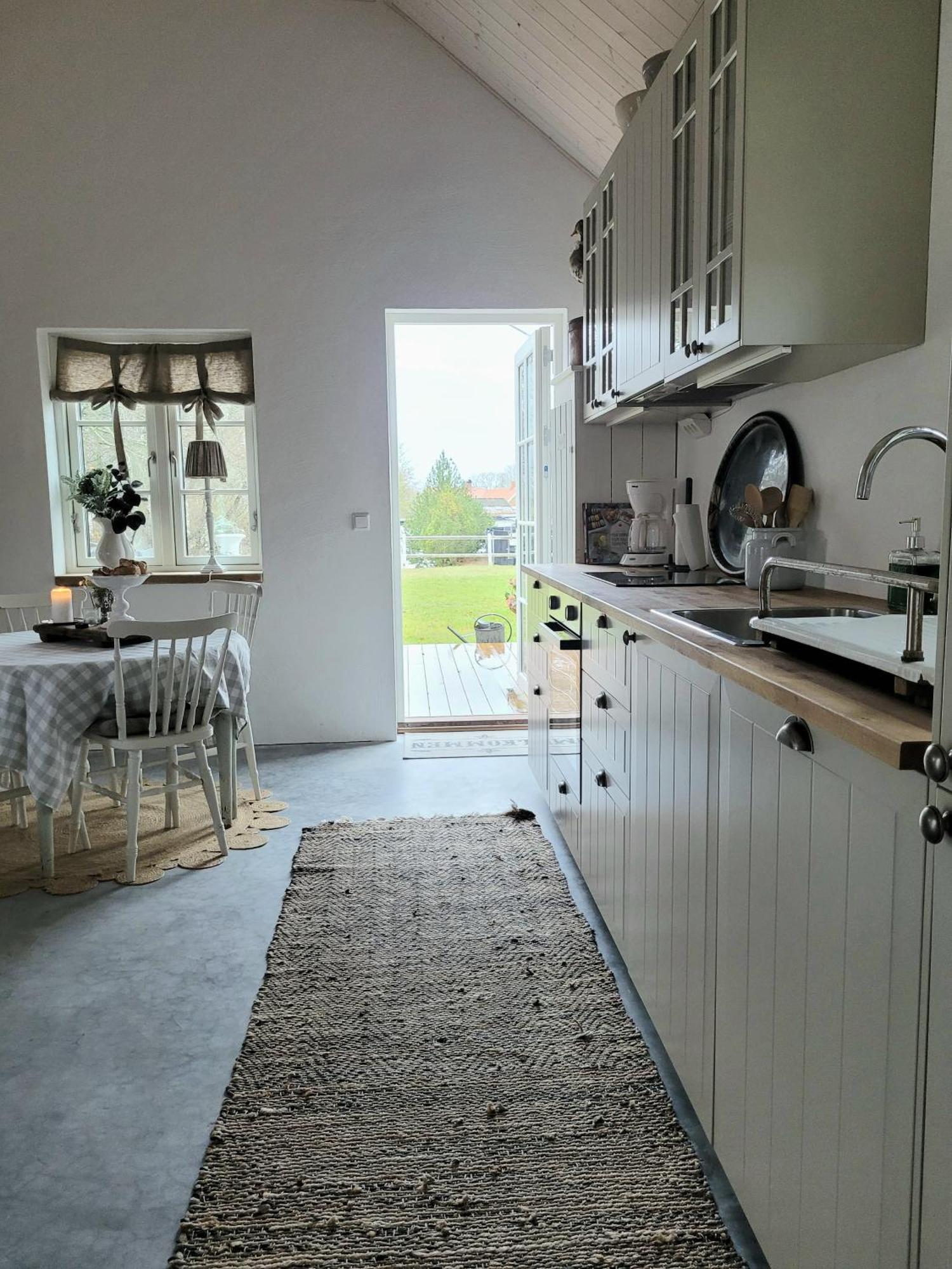 Mysigt Hus I Liten By Naera Havet Ystad Extérieur photo