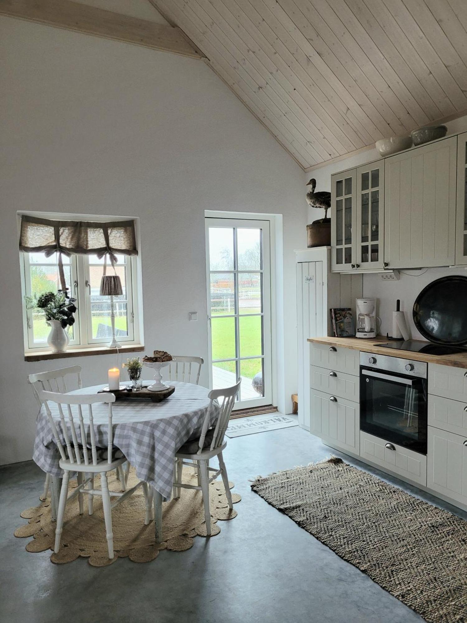 Mysigt Hus I Liten By Naera Havet Ystad Extérieur photo